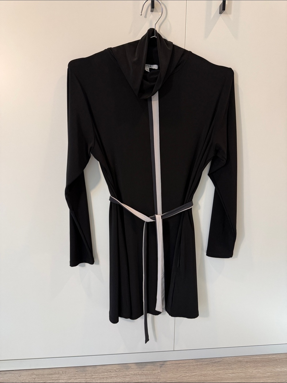 Sympli Black Tunic with Pale Gray Center Stripe and Tie